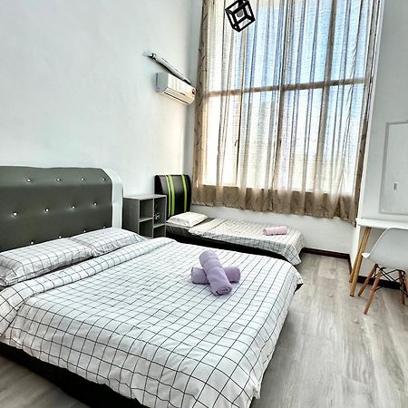 Springfield 3-Storey Cheerful Townhouse #Yoyo Homestay SDK Екстериор снимка