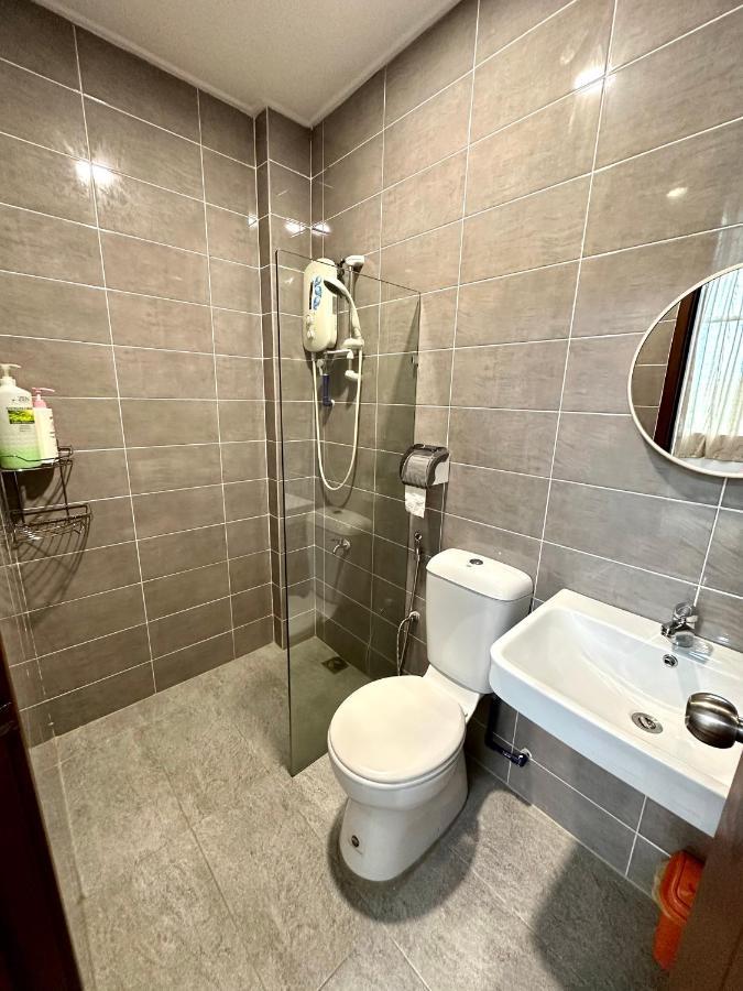 Springfield 3-Storey Cheerful Townhouse #Yoyo Homestay SDK Екстериор снимка