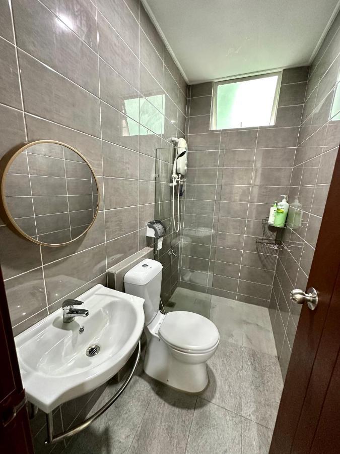 Springfield 3-Storey Cheerful Townhouse #Yoyo Homestay SDK Екстериор снимка